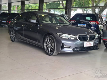 BMW 330i Sport 2.0 TB 16V 4p