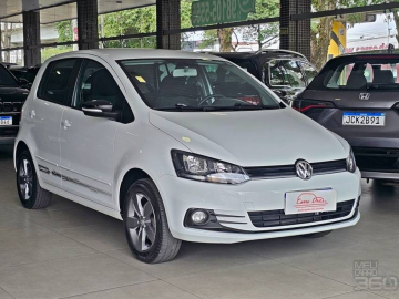 VW - VolksWagen Fox Connect 1.6 Flex 8V 5p