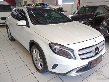 Mercedes-Benz GLA 250 Vision 2.0 TB 16V 211cv Aut.